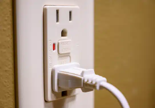 Wall outlet
